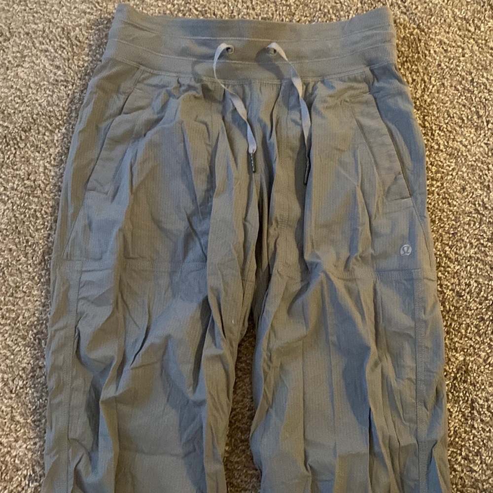 LULULEMON original (un-lined) dance studio pants
